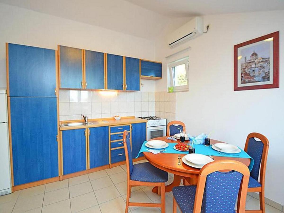 Apartments Bruno ตรีบูนย์ ภายนอก รูปภาพ