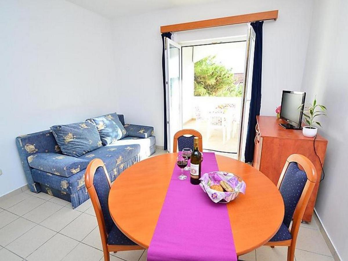 Apartments Bruno ตรีบูนย์ ภายนอก รูปภาพ